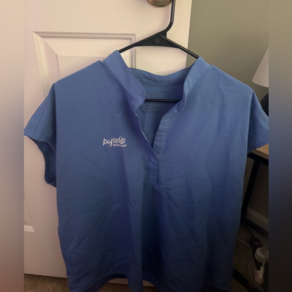 FIGS Women Rafaela Scrub Top Ceil Blue